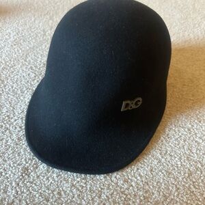 D&G Sleek Black Hat